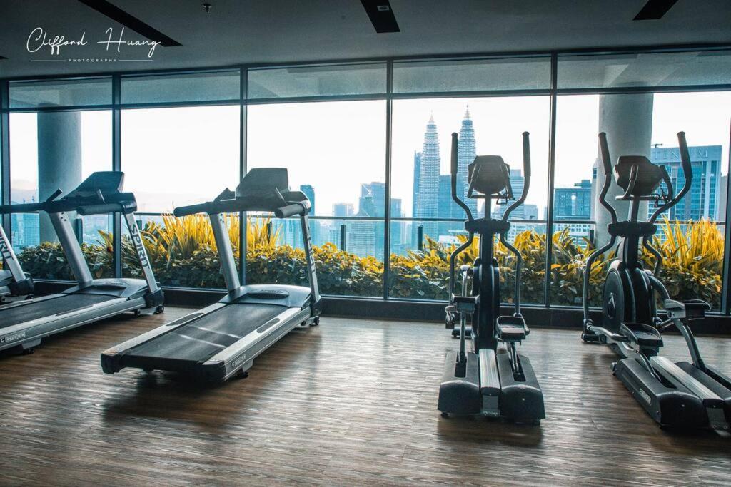 The Colony By Infinitum Best Pool View Klcc Trx Merdeka 118 Kl Tower Kuala Lumpur Extérieur photo